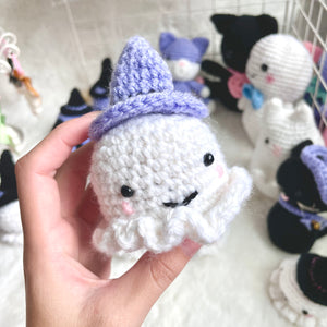 Crochet Ghost (purple hat)